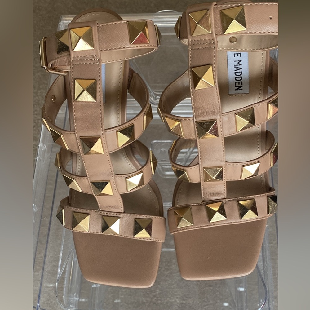 Nude gold Steve Madden heels